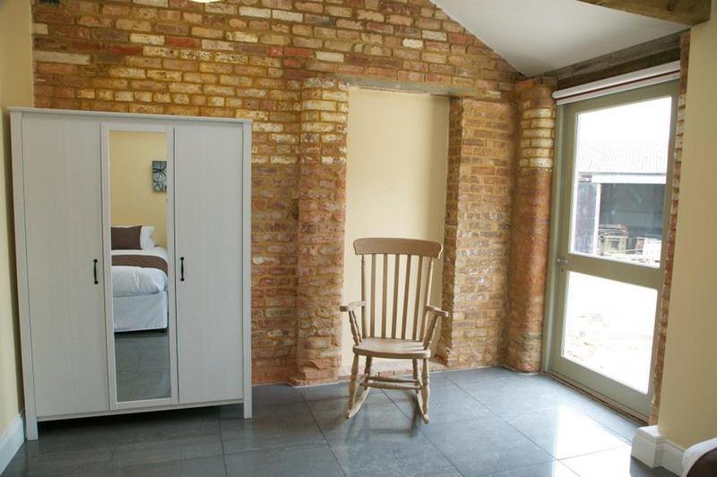 Pheasants Roost At Tove Valley Cottages Towcester Exterior photo